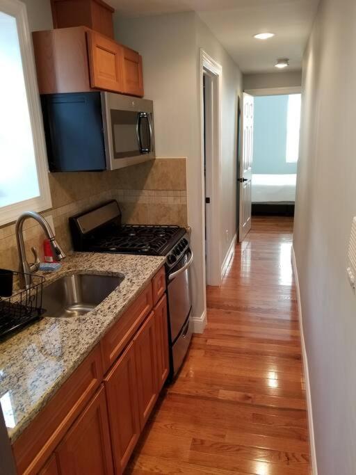 Wonderful & Cozy Close To Time Square Nyc *